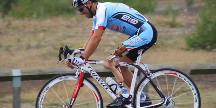 Zaral Virgolin a Varmo racconterà la sua storia. «Dopo l’amputazione mi ha salvato lo sport. Tra partite di calcio e pedalate»