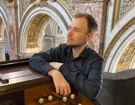 Le improvvisazioni di Agrimonti aprono le Serate d’organo di San Quirino