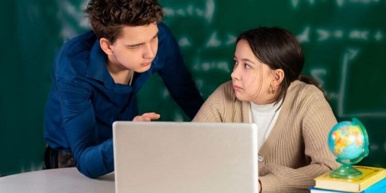 Difficoltà di apprendimento. Troppe certificazioni? Il pedagogista Daniele Fedeli: «Le norme sui Bes rafforzano i più deboli»