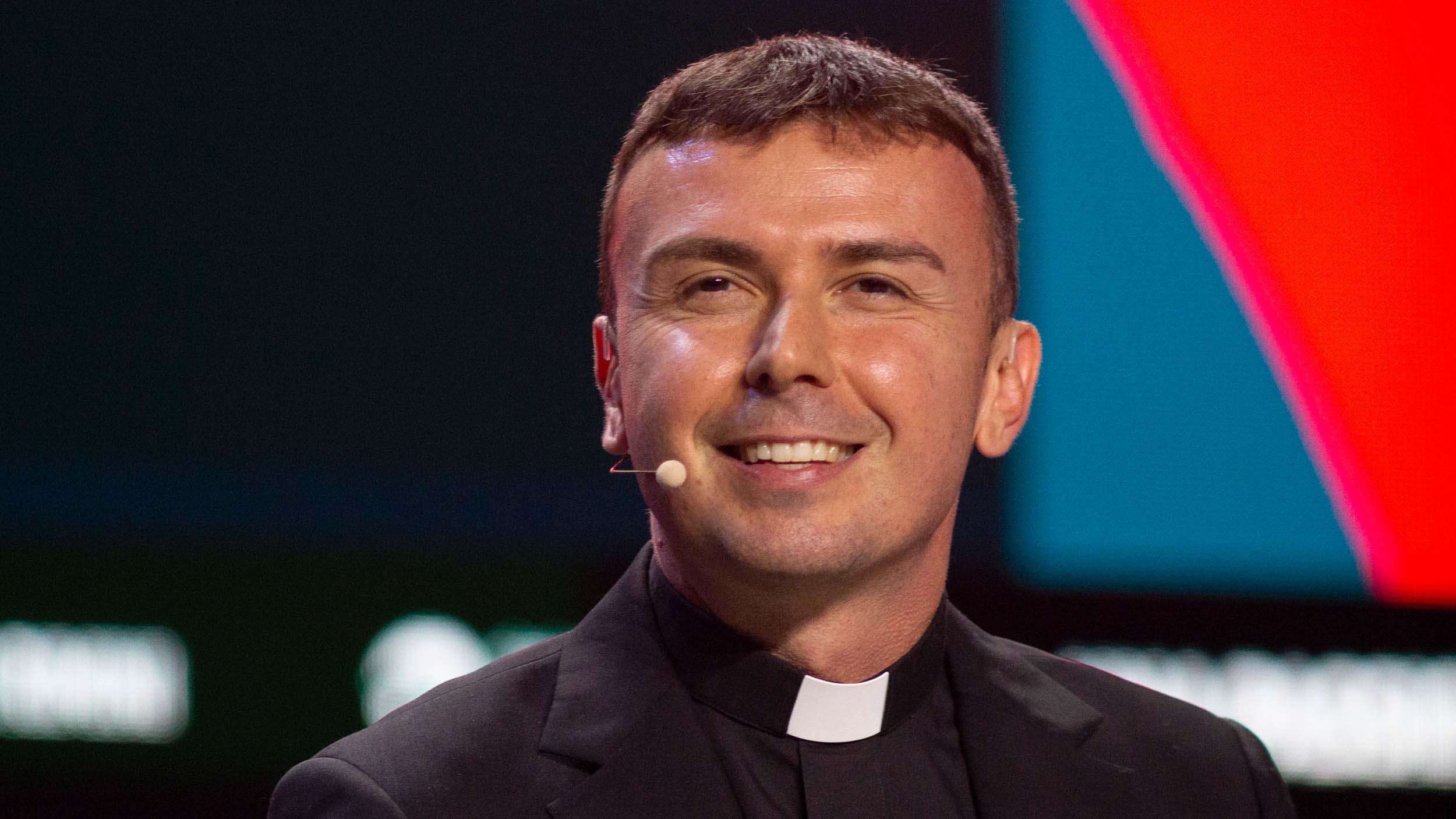 Don Luigi Epicoco: «Riprendiamoci il dono della Speranza» | La Vita ...