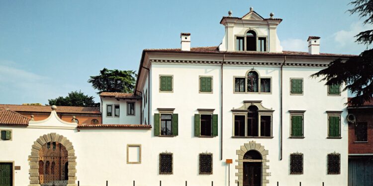 “Giornate Fai di Primavera” il 22 e 23 marzo. Visita anche alla sede della Curia udinese