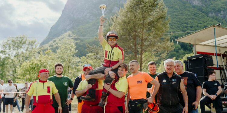 “Foresta in Valle” sale in Valcanale