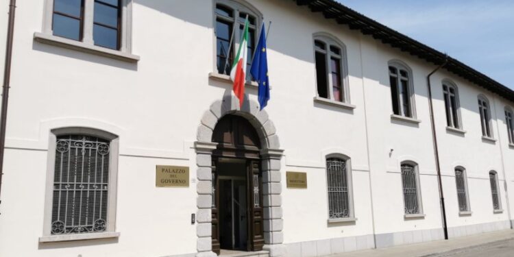 Papa Francesco, in Prefettura aperto il Registro di condoglianze