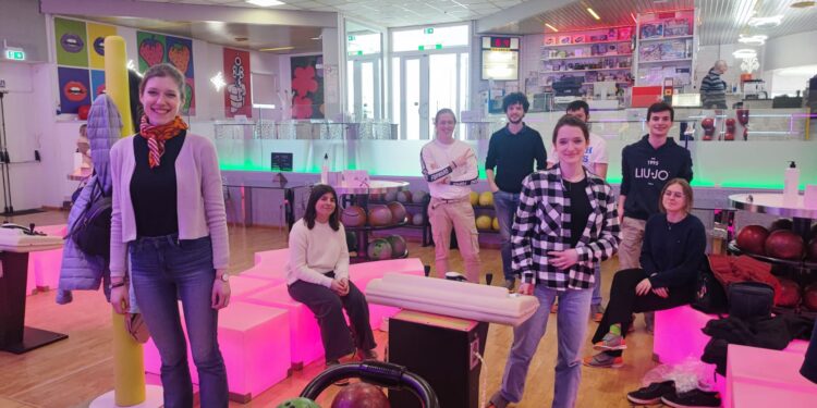 I giovani della Cp di Palazzolo. Tra gioco al bowling, visita al Museo Diocesano e incontro con l’arcivescovo mons. Lamba