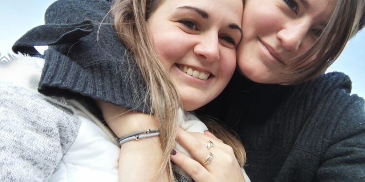 Nella Veglia di Pasqua tre Battesimi in età adulta: Bensu e le sorelle Sofia ed Evelyn