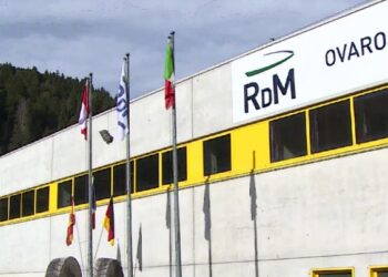 Ovaro, porte aperte alla Cartiera