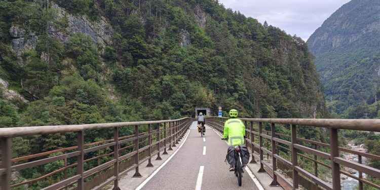 Alpe Adria, cominciata la discesa dal Nord Europa dei primi cicloturisti