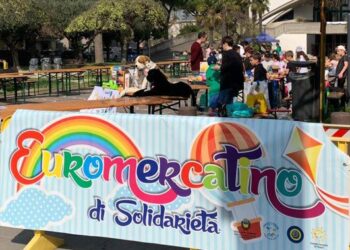 Lignano, solidarietà con l’Euromercatino domenica 6 aprile