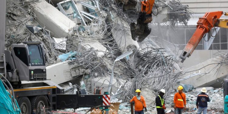 Myanmar, la vicinanza della Chiesa. 500 mila euro per le prime necessità