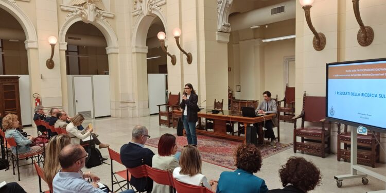 Giovani, “abbastanza soddisfatto” il 56%. Incide molto la condizione economica. La metà pensa ad un futuro all’estero