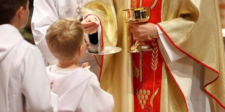 Prima comunione? Don Marcin Gazzetta: «Gioia piena se ti fa sentire parte di qualcosa»