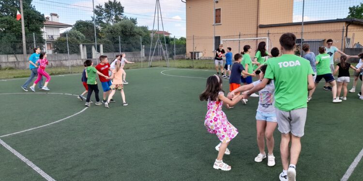 Gli oratori scaldano i motori. Sold out a Laipacco