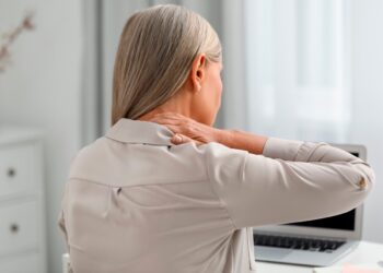 Malattie reumatiche in aumento. «Più complicazioni se la diagnosi è tardiva»