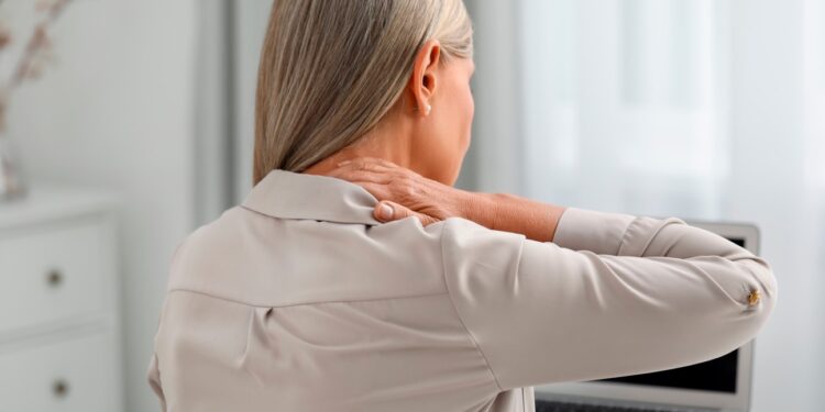 Malattie reumatiche in aumento. «Più complicazioni se la diagnosi è tardiva»