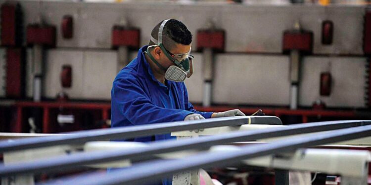 Industria friulana, nel primo trimestre 2025 resilienza e dinamismo