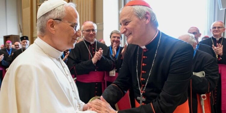 Il Papa ha incontrato i Vescovi italiani. Le anticipazioni delle parole di mons. Lamba