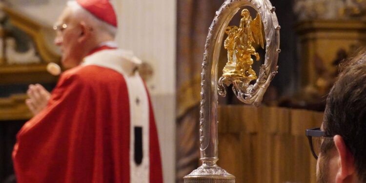 Mons. Lamba alla Messa con i pellegrini: «Ricomponiamo le diversità guardando a Cristo. A Roma per cambiare»