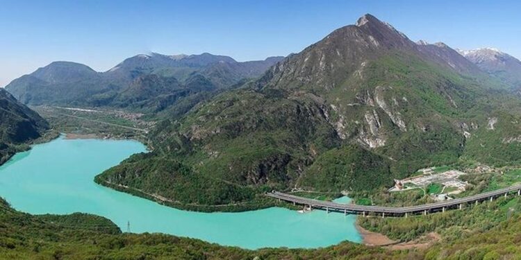 Al Lago dei Tre Comuni “115 Una squadra per tutti”