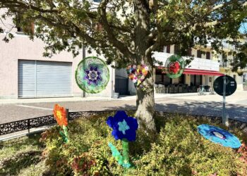 Ronchis. «Con lana di scarto e fantasia abbelliamo il nostro paese»