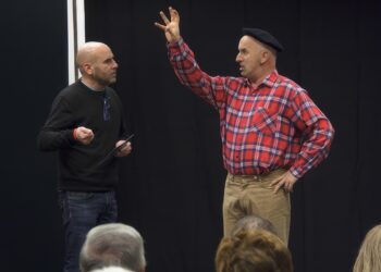 Flambro. Con “caBarete” le risate diventano solidarietà