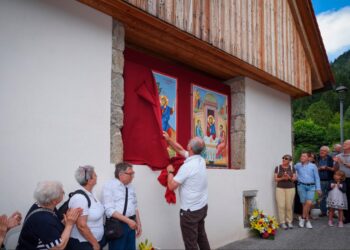 Cercivento isola di speranza. Convegno con Moraglia, mostra e 7 nuove icone della Bibbia a cielo aperto