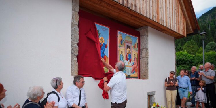 Cercivento isola di speranza. Convegno con Moraglia, mostra e 7 nuove icone della Bibbia a cielo aperto