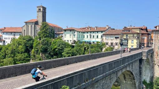 Servizio gratuito di trasporto per passeggeri e bici Ajdovščina-Cividale