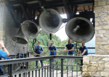 Scampanotadôrs in festa a Zuglio