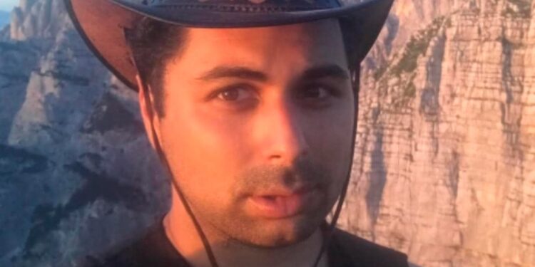 Omicidio di Gemona, il parroco: «Una tragedia che ci interroga. Siamo tutti figli»