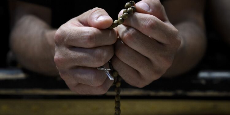 In tutto il mondo venerdì 22 agosto si prega per la pace. Mons. Lamba: «Gesù abbatte il muro di odio e violenza»