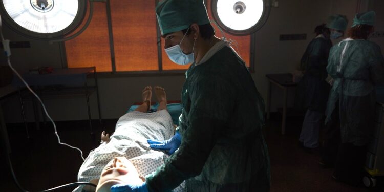 430 studenti al semestre filtro di medicina. Lezioni dall’1 settembre