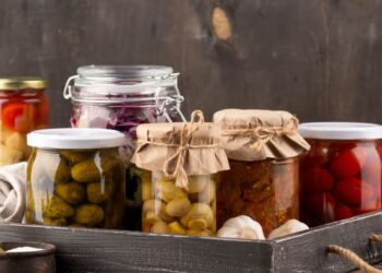 Allarme botulismo alimentare, occhio a cibi sott’olio e conserve