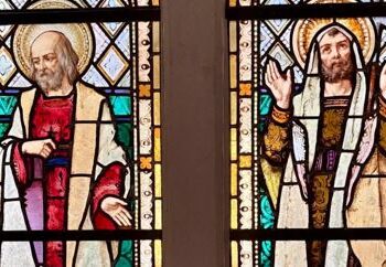 Cassacco. A nuovo le vetrate della cripta