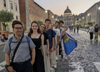 «Insieme abbiamo faticato, pregato, gioito». 8 giovani raccontano il loro pellegrinaggio a Roma