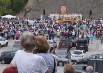«Verso l’alto», insieme a Madone di Mont. L’Arcivescovo: «Facciamoci mediatori di speranza»