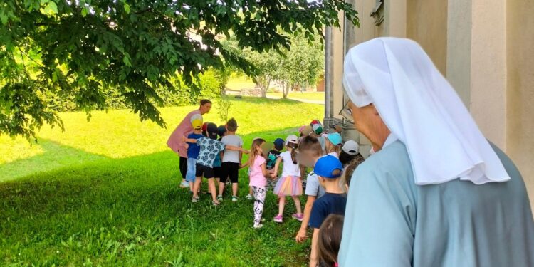 Savorgnano. Dopo 81 anni il saluto delle Suore francescane