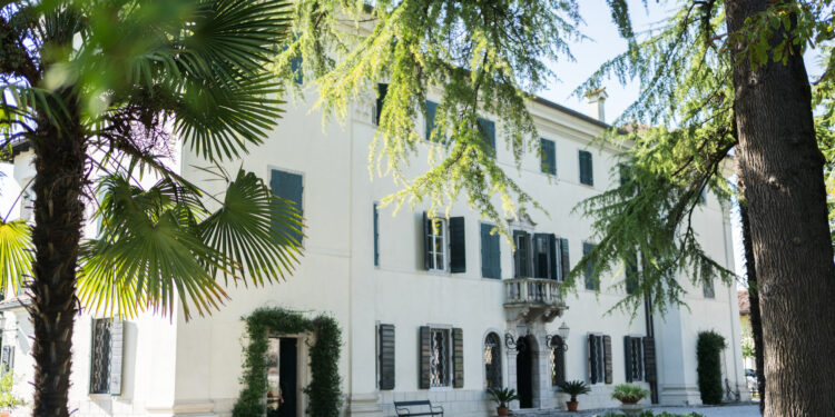 Tapogliano. A Villa Pace la conferenza “Salvarsi con il verde”