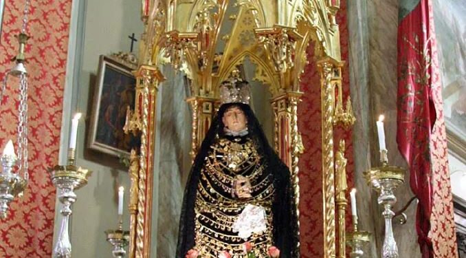 Ronchis. Madonna vestita di nero per il Perdon
