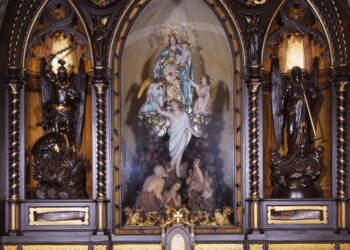 Palazzolo dello Stella. Al via la Quinquennale con un manto cucito per Maria