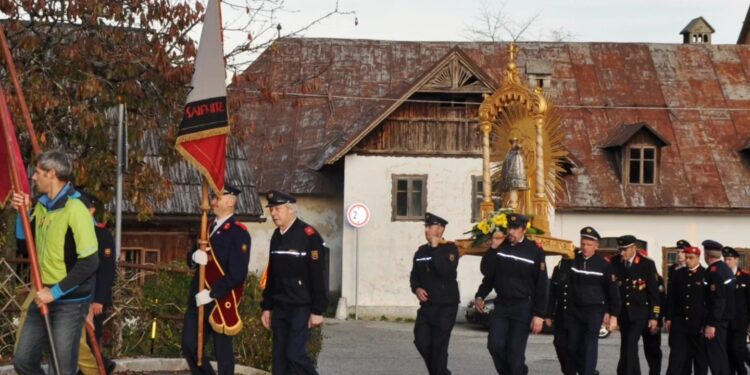La Madonna del Lussari è scesa a Camporosso