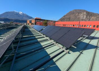 Tolmezzo, potenziato il fotovoltaico sull’autostazione. Comunità di montagna vicina all’autosufficienza