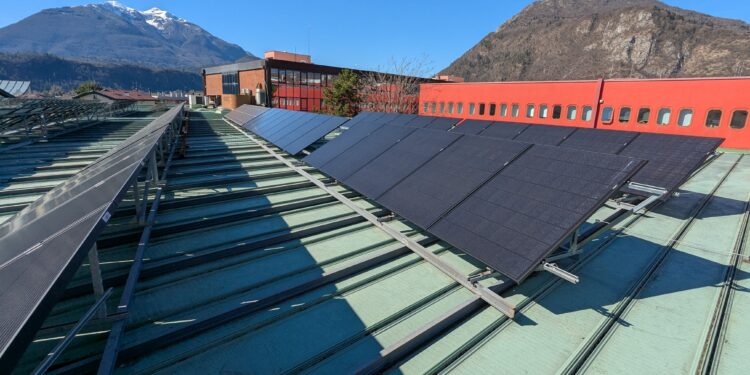 Tolmezzo, potenziato il fotovoltaico sull’autostazione. Comunità di montagna vicina all’autosufficienza