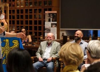 Dino Persello, l’artigiano del teatro che porta in scena la comunità collinare