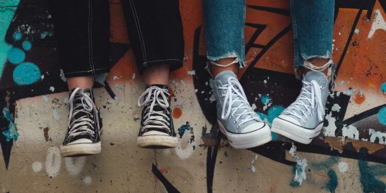 Adolescenti in Fvg. Pochi e spesso figli unici. Il 14% non fa sport, ma leggono di più