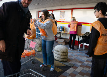 Sabato 15 novembre Colletta alimentare in 233 punti vendita