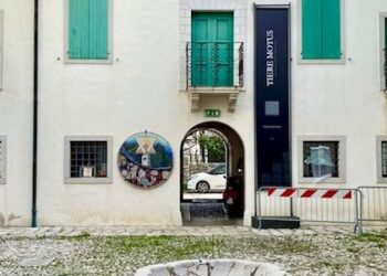Venzone. Mostra e rassegna su colori ed emozioni