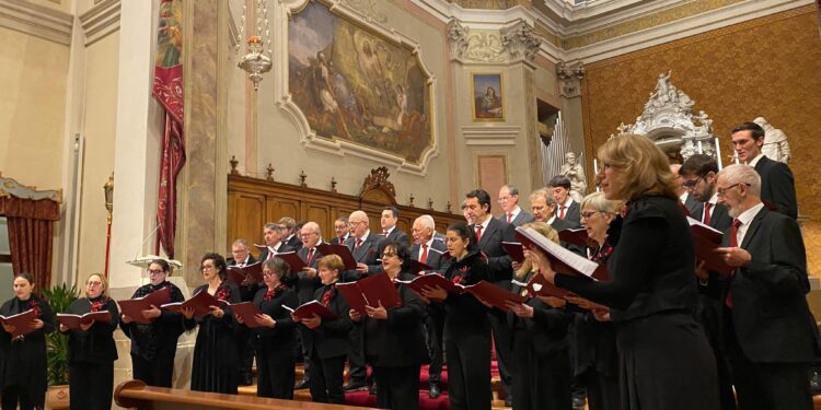 Concerto di Natale e meditazione dell’Arcivescovo: la Cappella musicale della Cattedrale scalda i cuori in vista delle solennità natalizie