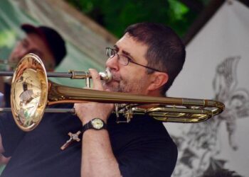 Tarcento. Nel ricordo di don Enzo Cudiz una cena solidale per sostenere la scuola “Mons. Camillo Di Gaspero”