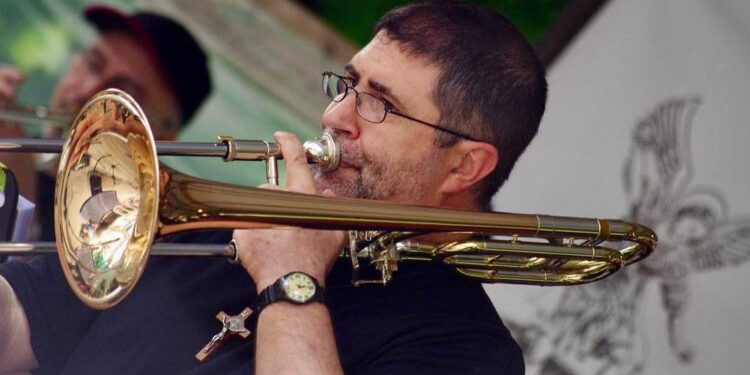 Tarcento. Nel ricordo di don Enzo Cudiz una cena solidale per sostenere la scuola “Mons. Camillo Di Gaspero”