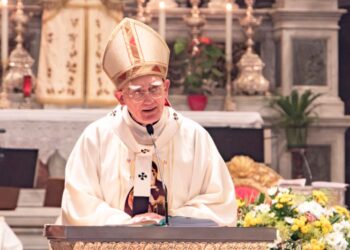 Natale, il messaggio dell’Arcivescovo: «Una Luce gratuitamente ricevuta, gratuitamente donata»